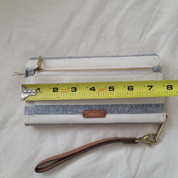 NWT Fossil Logan Blue White Stripe RFID Zip Accordian Wallet Wristlet - Picture 6 of 7
